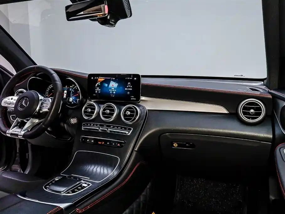 Mercedes-Benz Mercedes-AMG GLC 43 4MATIC 2021 - thumbnail 13