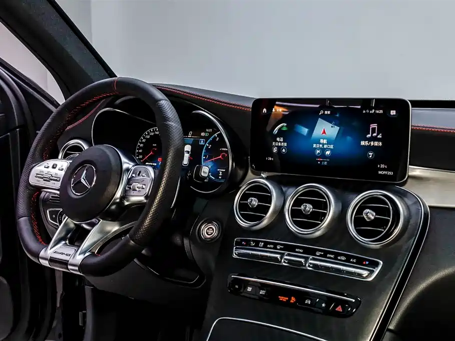 Mercedes-Benz Mercedes-AMG GLC 43 4MATIC 2021 - thumbnail 14