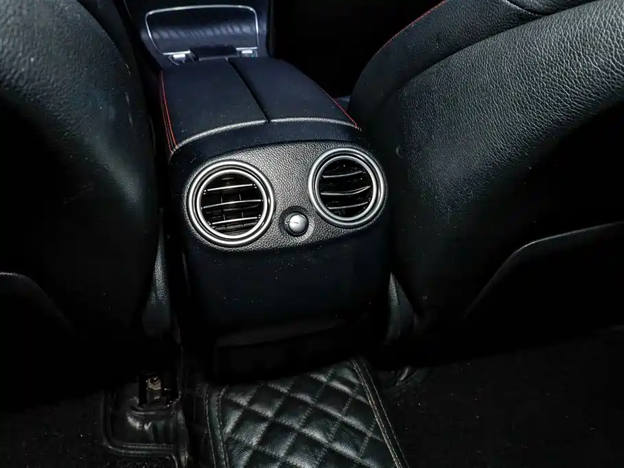 Mercedes-Benz Mercedes-AMG GLC 43 4MATIC 2021 - thumbnail 25