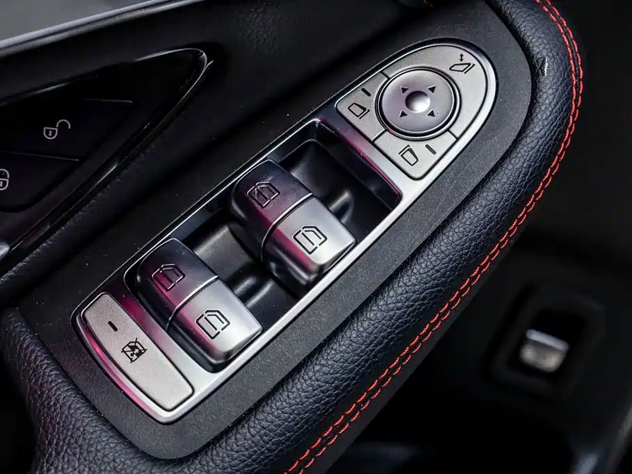 Mercedes-Benz Mercedes-AMG GLC 43 4MATIC 2021 - thumbnail 27