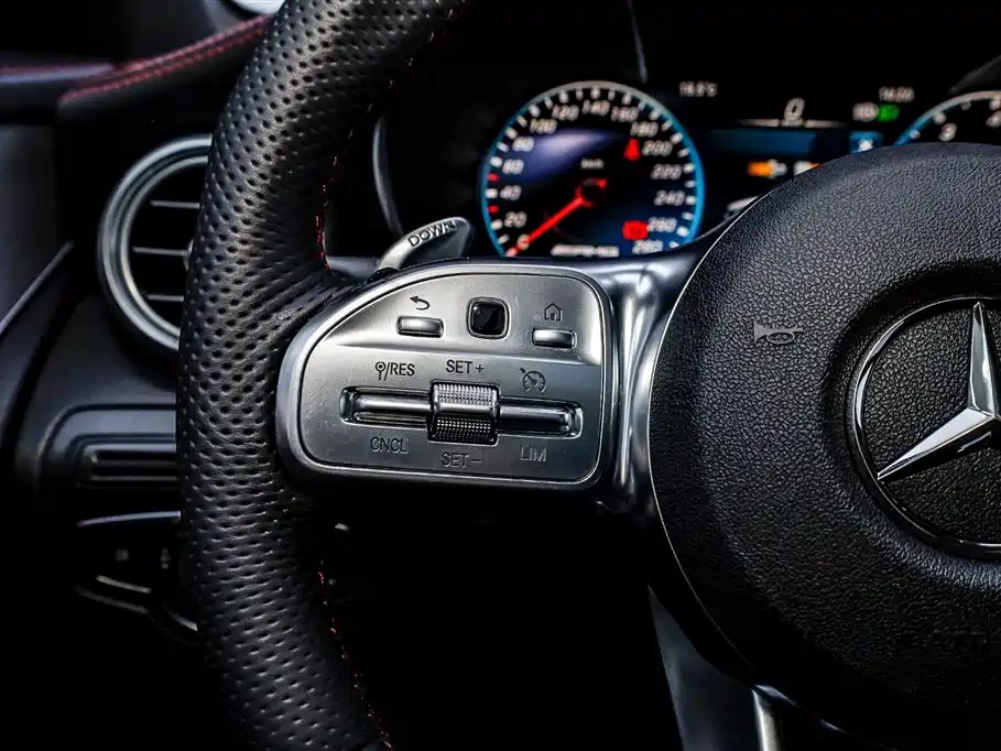Mercedes-Benz Mercedes-AMG GLC 43 4MATIC 2021 - thumbnail 28