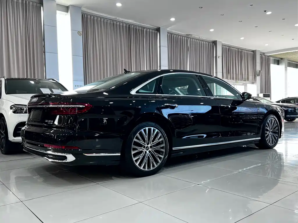 Audi Audi A8L 50 TFSI quattro Premium Edition 2025 - thumbnail 4