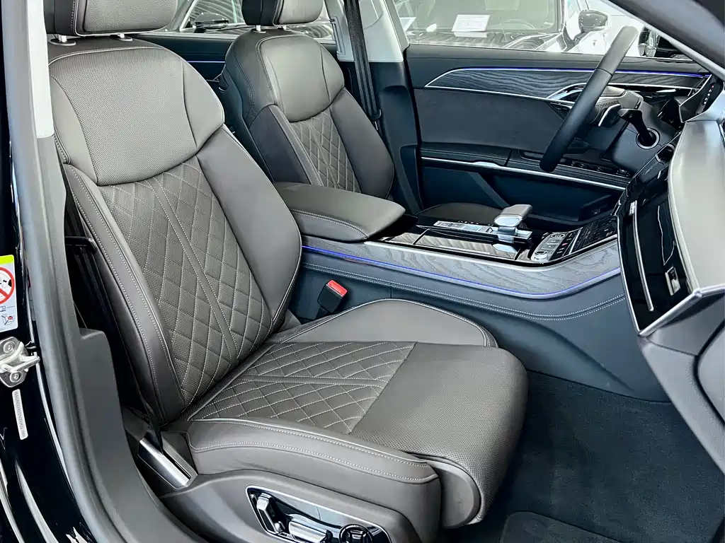 Audi Audi A8L 50 TFSI quattro Premium Edition 2025 - thumbnail 8