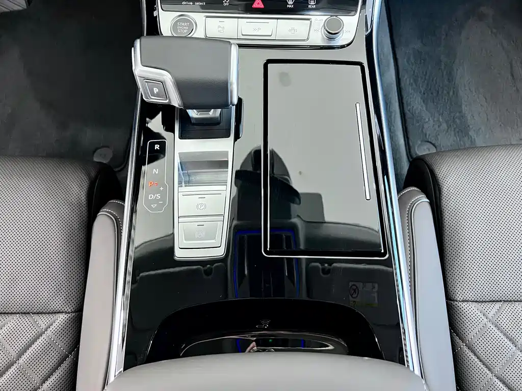 Audi Audi A8L 50 TFSI quattro Premium Edition 2025 - thumbnail 18