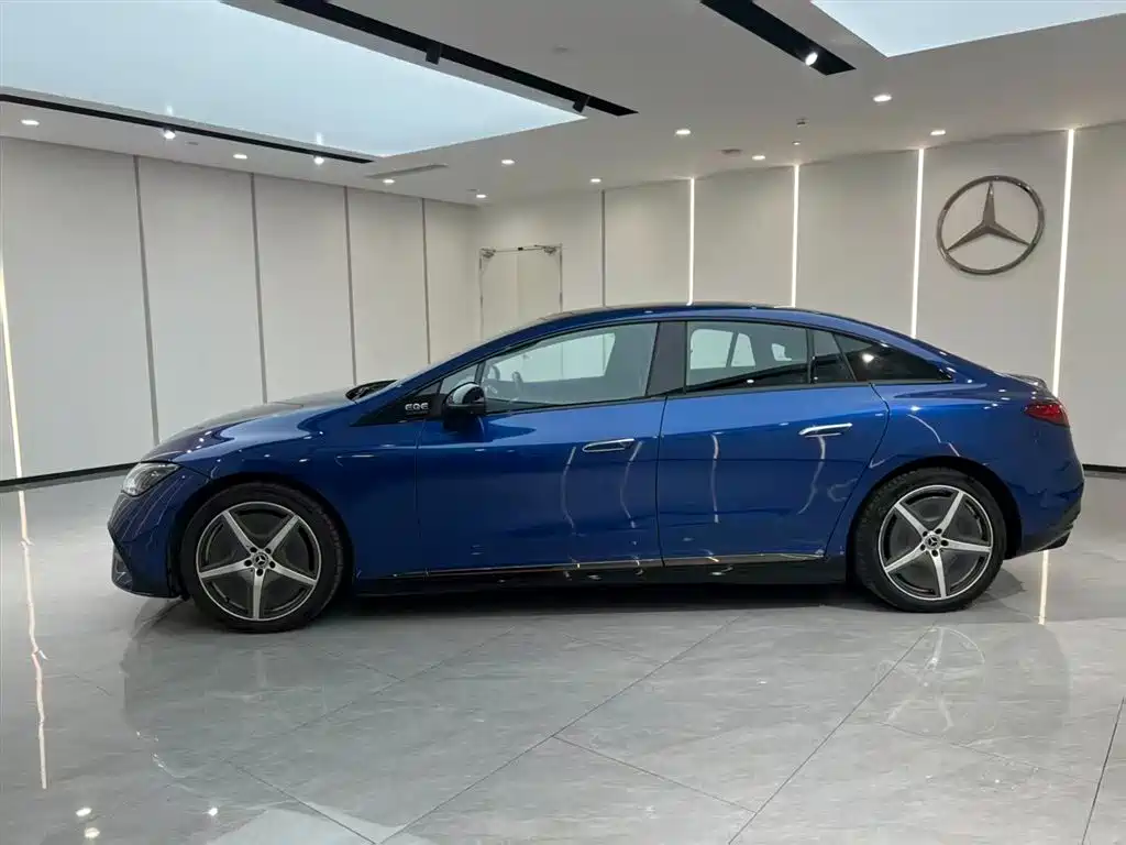 Mercedes-Benz Mercedes-Benz EQE 350 Exclusive Edition 2022 2022 - thumbnail 3