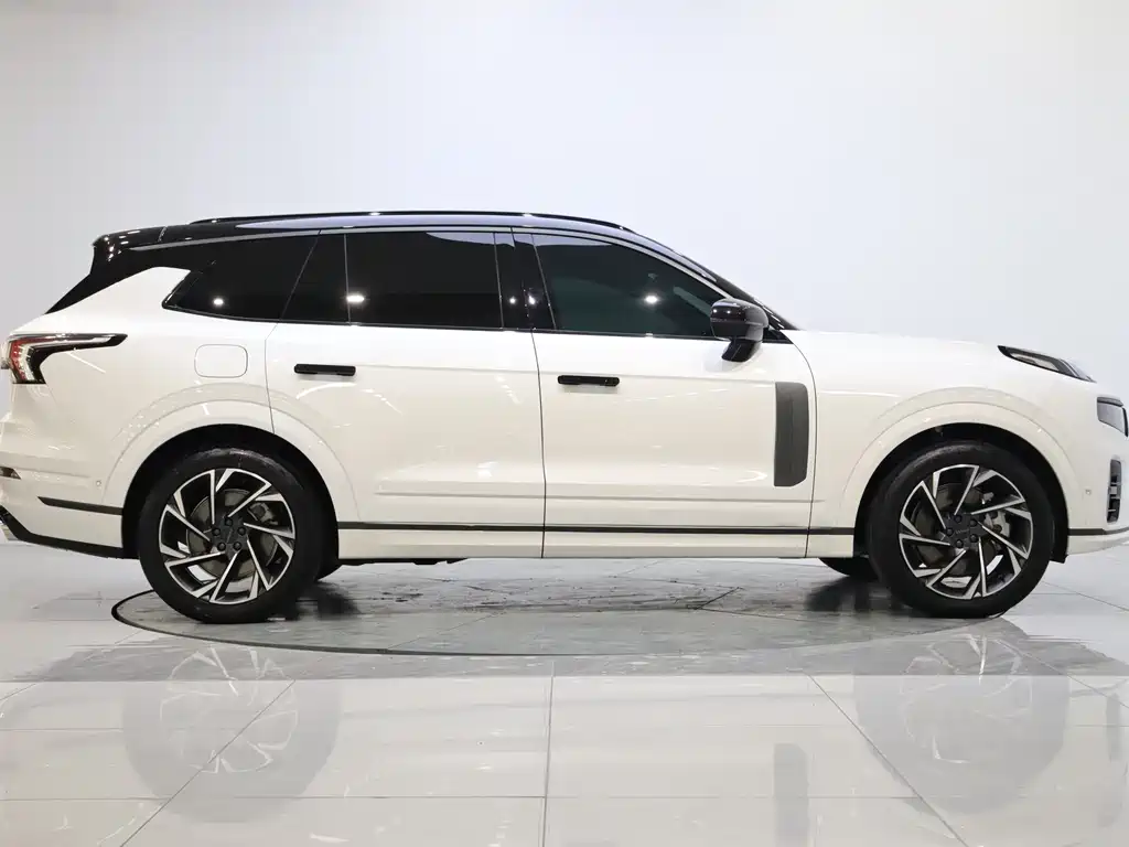 Lynk & Co Lynk & Co 09 EM-P 2021 2.0T PHEV Ultra Six-Seat 2022 - thumbnail 6
