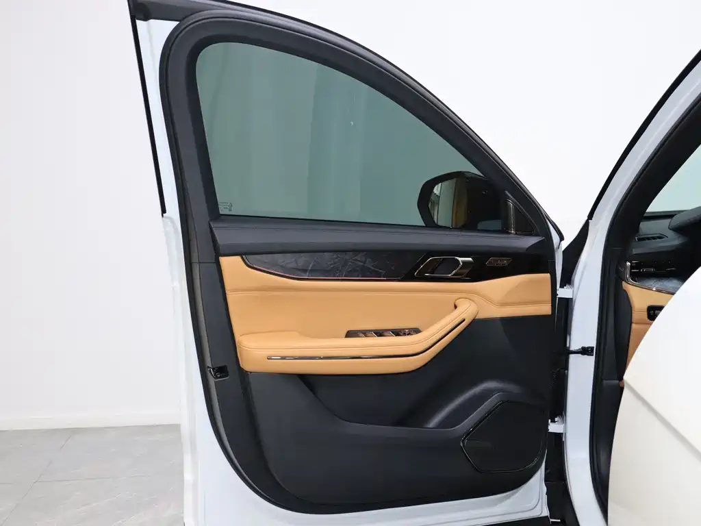 Lynk & Co Lynk & Co 09 EM-P 2021 2.0T PHEV Ultra Six-Seat 2022 - thumbnail 14