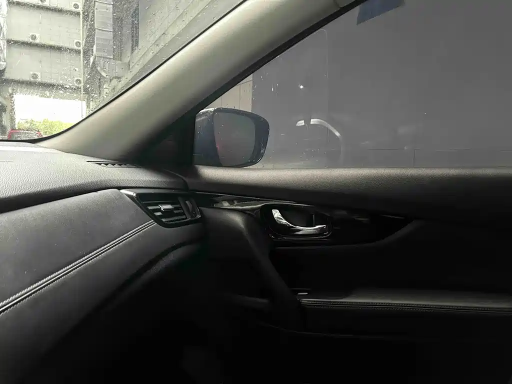 Nissan Nissan X-Trail 2023 Classic 2.0L 2WD SmartLink Comfort Edition 2023 - thumbnail 6