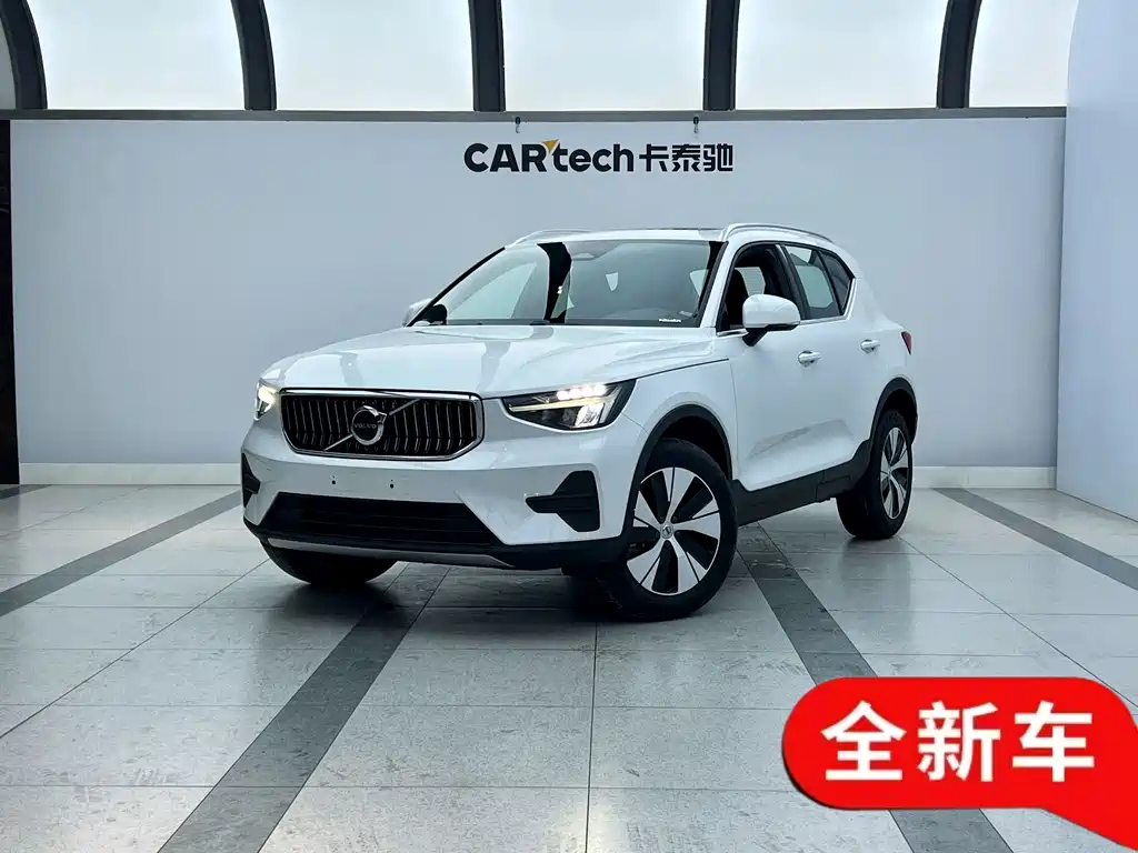 Volvo Volvo XC40 2024 B3 Core Luxury 2026 - thumbnail 2