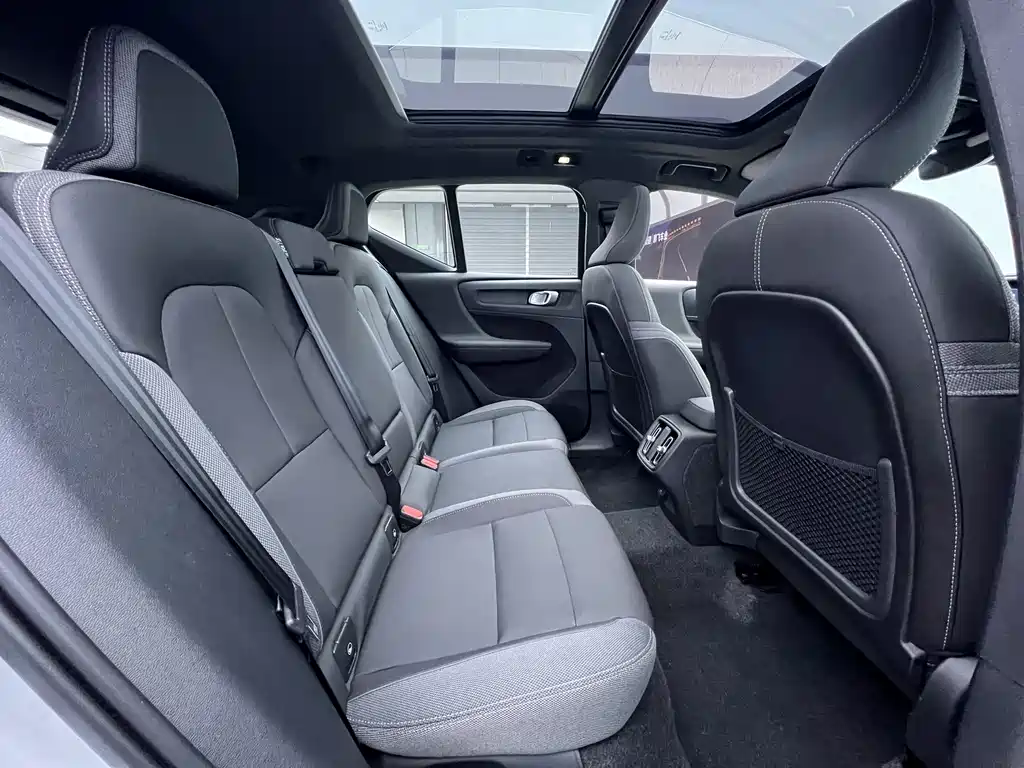 Volvo Volvo XC40 2024 B3 Core Luxury 2026 - thumbnail 18
