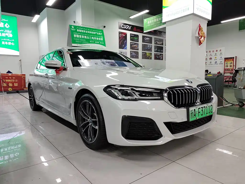 BMW BMW 5 Series Hybrid 2022 Model Year Facelift 535Le M Sport Package 2022 - thumbnail 3