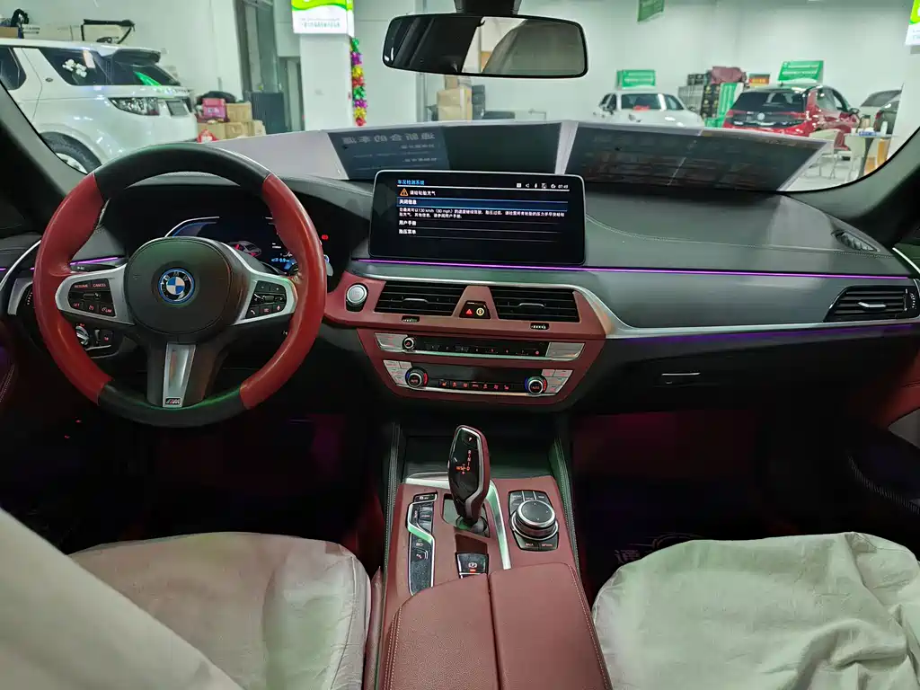 BMW BMW 5 Series Hybrid 2022 Model Year Facelift 535Le M Sport Package 2022 - thumbnail 5
