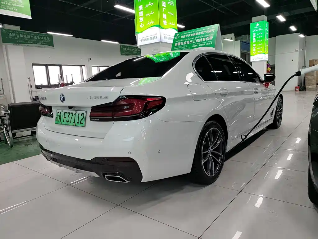 BMW BMW 5 Series Hybrid 2022 Model Year Facelift 535Le M Sport Package 2022 - thumbnail 9