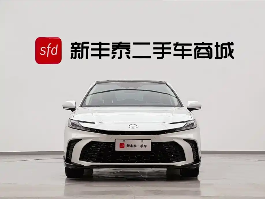 Toyota Camry 2024 Model Hybrid 2.0HG Premium Edition 2025 - thumbnail 2