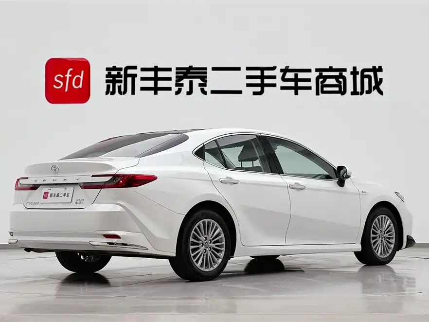 Toyota Camry 2024 Model Hybrid 2.0HG Premium Edition 2025 - thumbnail 5