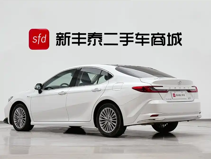 Toyota Camry 2024 Model Hybrid 2.0HG Premium Edition 2025 - thumbnail 6
