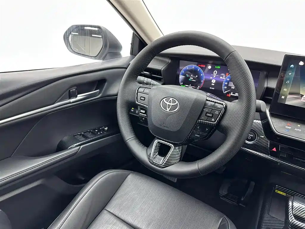 Toyota Camry 2024 Model Hybrid 2.0HG Premium Edition 2025 - thumbnail 9
