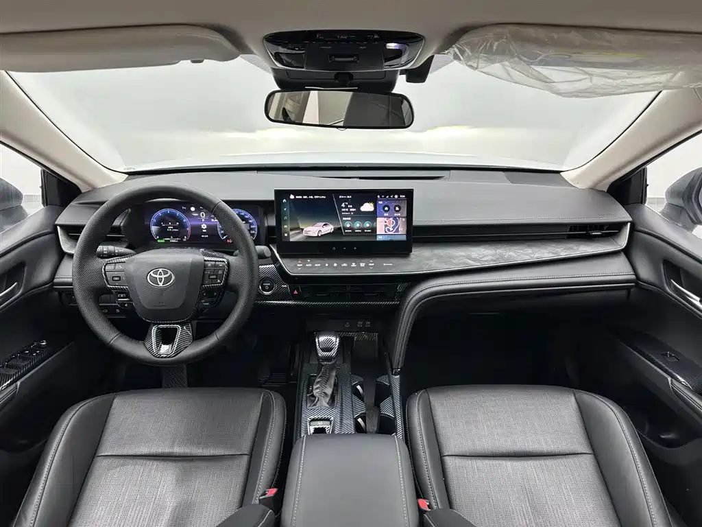 Toyota Camry 2024 Model Hybrid 2.0HG Premium Edition 2025 - thumbnail 17