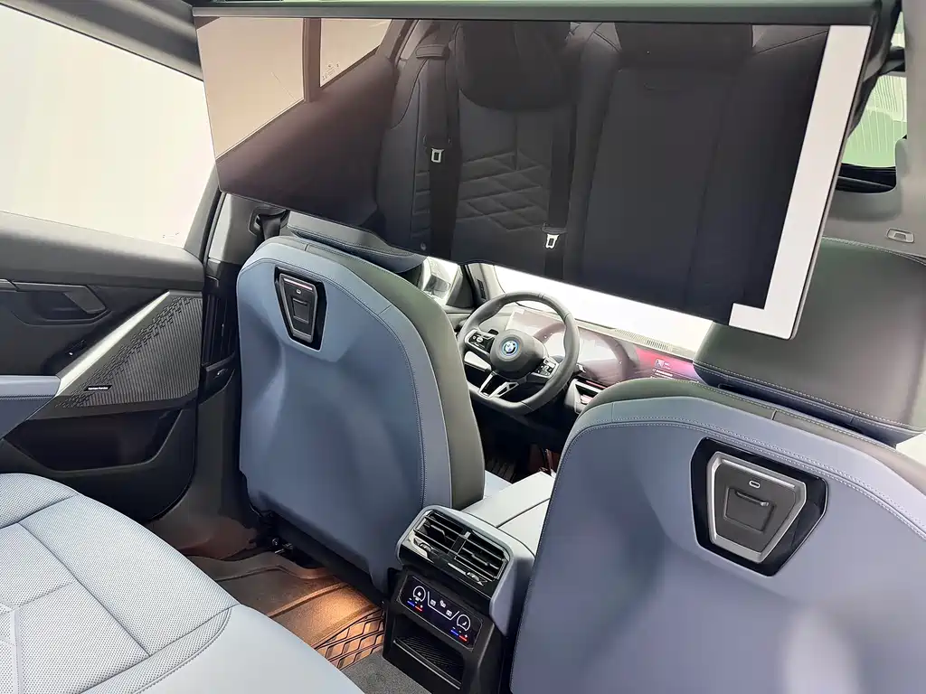 BMW BMW i5 2025 eDrive 40L M Sport Package 2025 - thumbnail 13