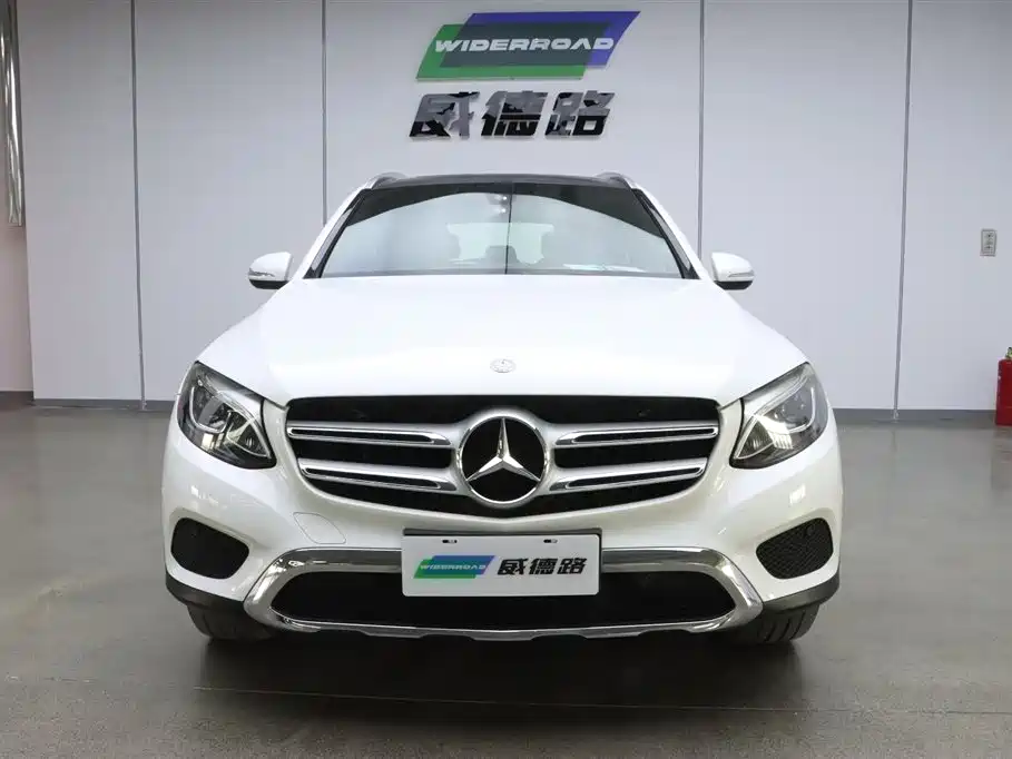 Mercedes-Benz Mercedes-Benz GLC 2016 GLC 260 4MATIC Sport Edition 2016 - thumbnail 2