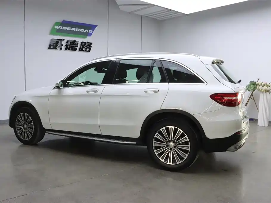 Mercedes-Benz Mercedes-Benz GLC 2016 GLC 260 4MATIC Sport Edition 2016 - thumbnail 7