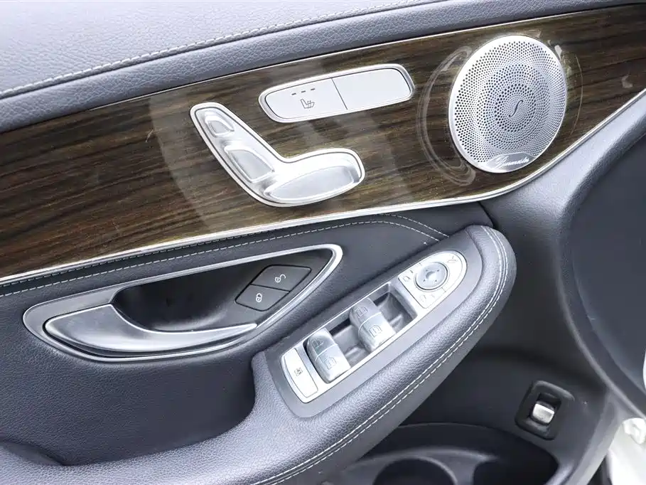 Mercedes-Benz Mercedes-Benz GLC 2016 GLC 260 4MATIC Sport Edition 2016 - thumbnail 12