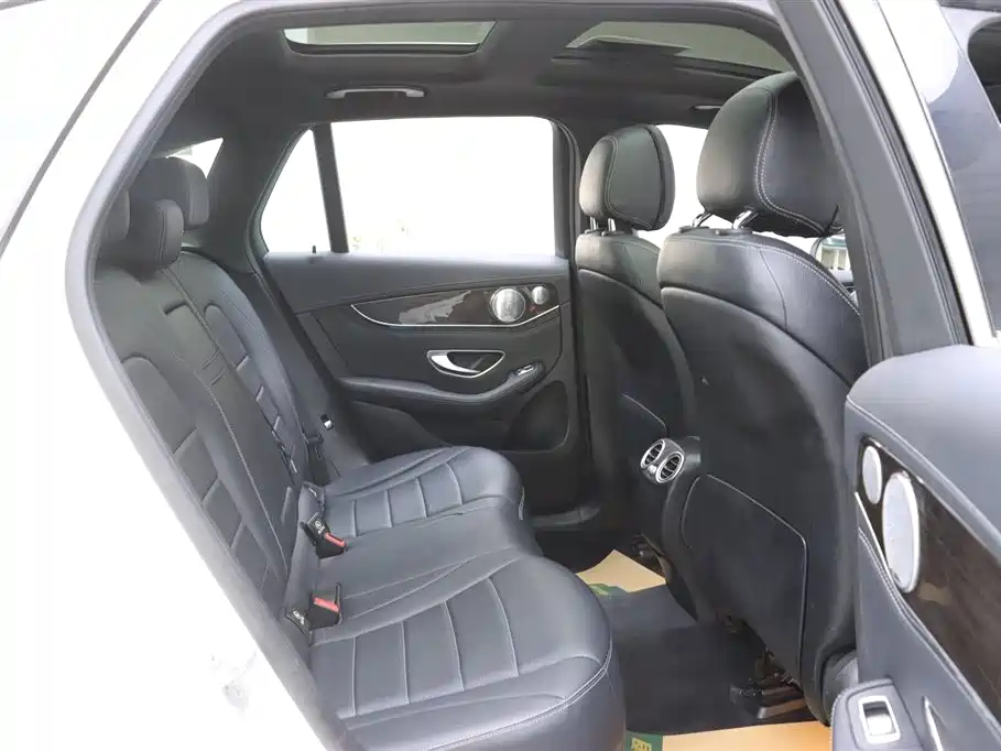 Mercedes-Benz Mercedes-Benz GLC 2016 GLC 260 4MATIC Sport Edition 2016 - thumbnail 16