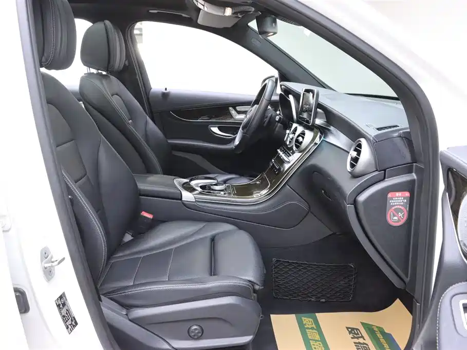 Mercedes-Benz Mercedes-Benz GLC 2016 GLC 260 4MATIC Sport Edition 2016 - thumbnail 18