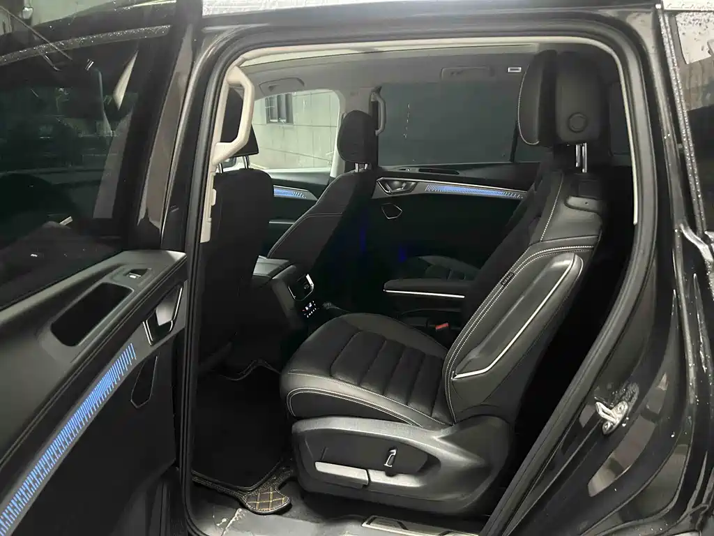 Volkswagen Teramont 2022 380TSI 4Motion Luxury Plus 6-seater 2022 - thumbnail 6