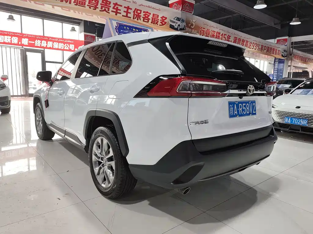 Toyota Venza 2023 2.0L CVT 2WD Leading Edition 2023 - thumbnail 7