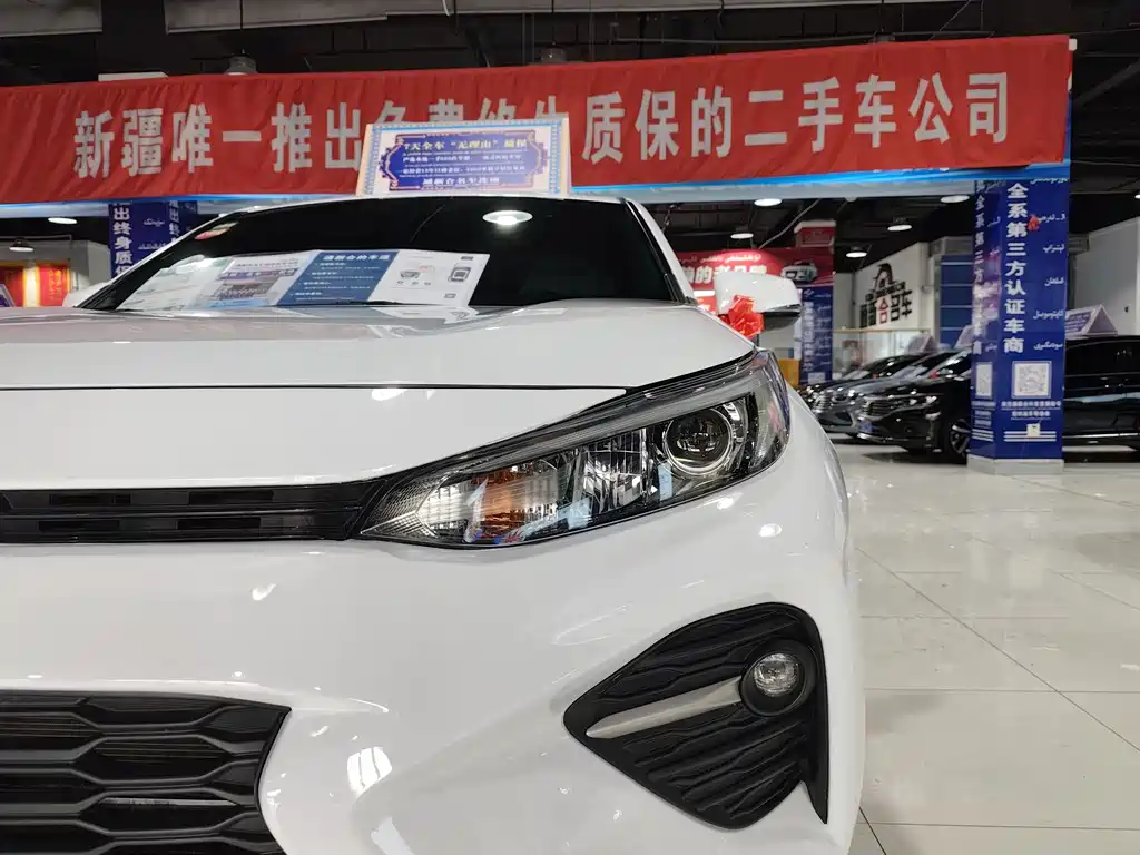 Toyota Venza 2023 2.0L CVT 2WD Leading Edition 2023 - thumbnail 15