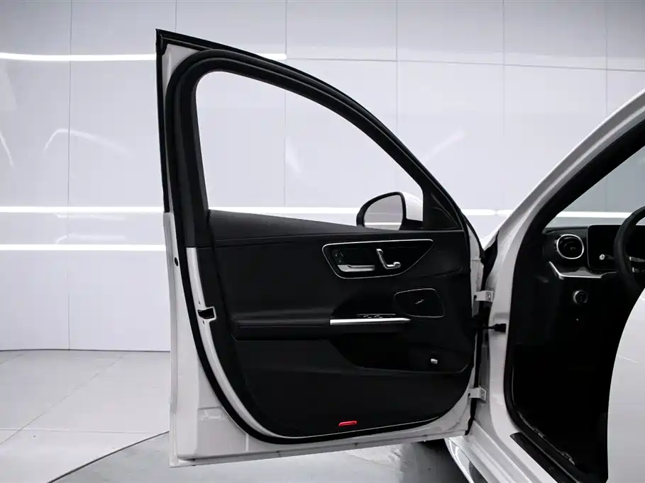 Mercedes-Benz Mercedes-Benz C-Class 2025 C 200 L Sport Edition 2024 - thumbnail 11