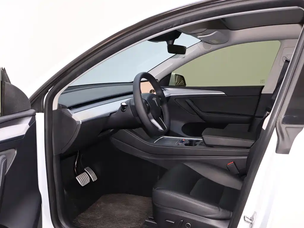 Tesla Model Y 2023 Performance All-Wheel Drive 2023 - thumbnail 14