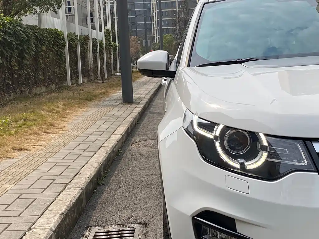 Land Rover Discovery Sport 2019 240PS HSE Edition China VI 2019 - thumbnail 5