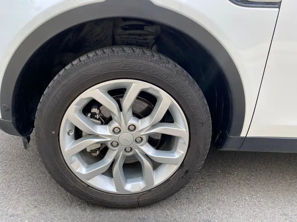 Land Rover Discovery Sport 2019 240PS HSE Edition China VI 2019 - thumbnail 8