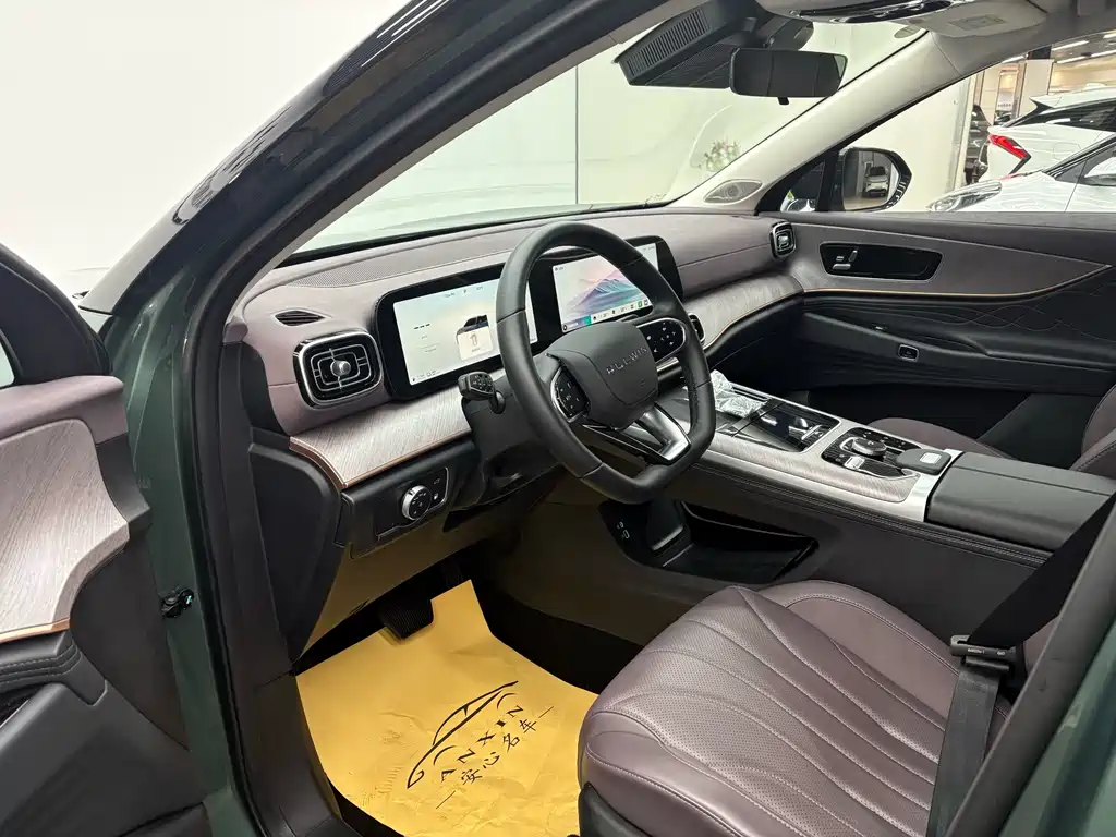 Chery Fengyun Chery风云T10 2024款 210 Luxury Edition Wait, I need to provide the internationally accepted model name. The Chery Arrizo T10 is the international name for this model. Chery Arrizo T10 2024 210 Luxury Edition 2024 - thumbnail 8