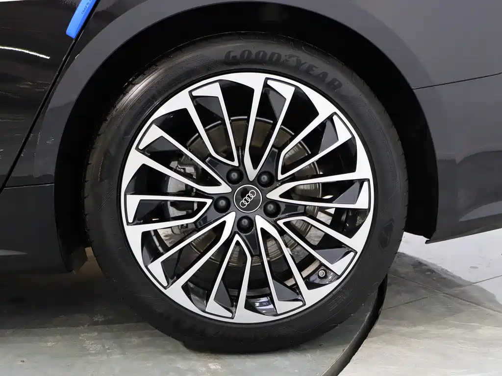 Audi Audi A7L 2024 45 TFSI Luxury Edition 2024 - thumbnail 10