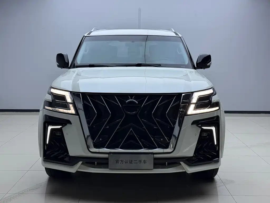 Nissan Nissan Patrol 2018 4.0L Platinum Edition 2017 - thumbnail 2