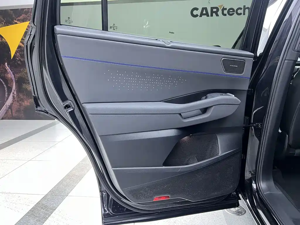 Volkswagen Teramont 2025 Teramont Pro 450TSI 4Motion Climbing Edition 2025 - thumbnail 15