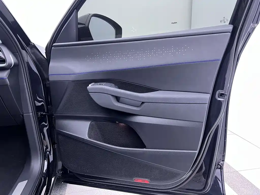 Volkswagen Teramont 2025 Teramont Pro 450TSI 4Motion Climbing Edition 2025 - thumbnail 26