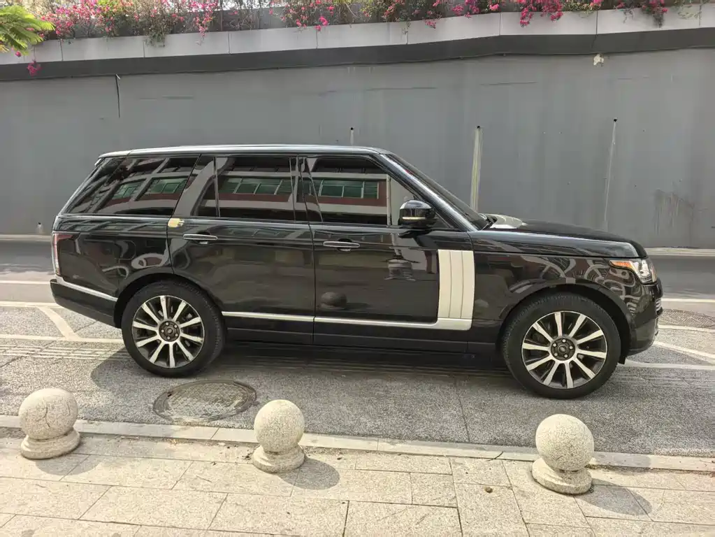 Land Rover Range Rover 2013 NA 5.0 V8 Vogue SE 2016 - thumbnail 4