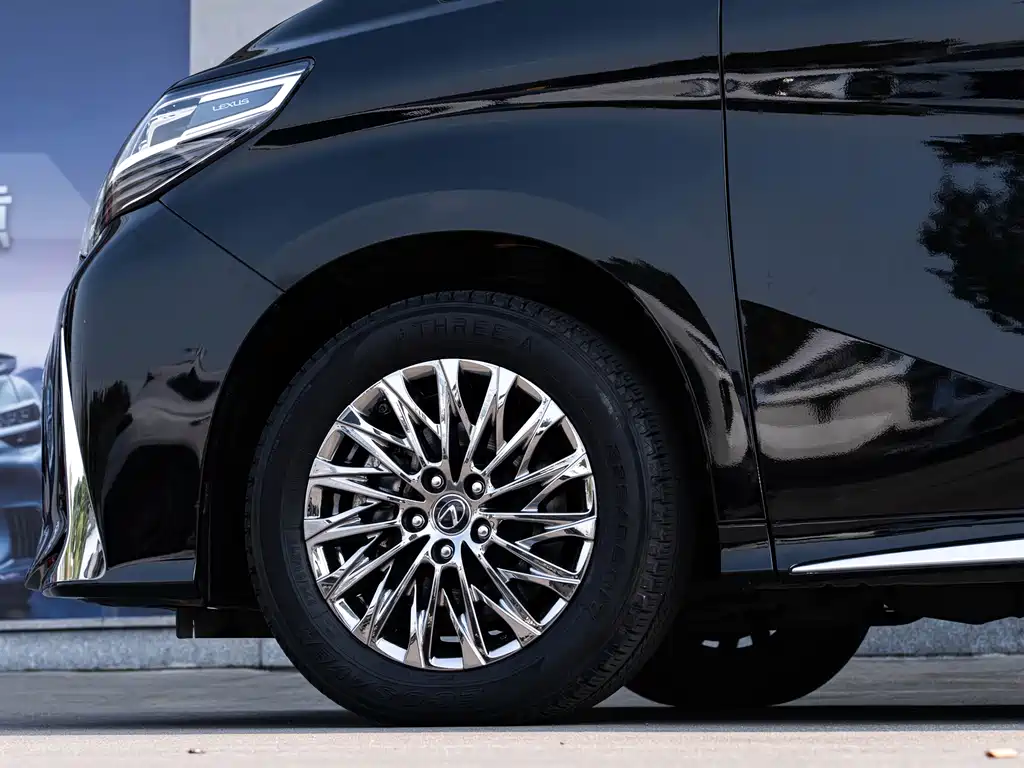 Lexus Lexus LM 300h 7-seater Elegant Version 2020 Model 2021 - thumbnail 8