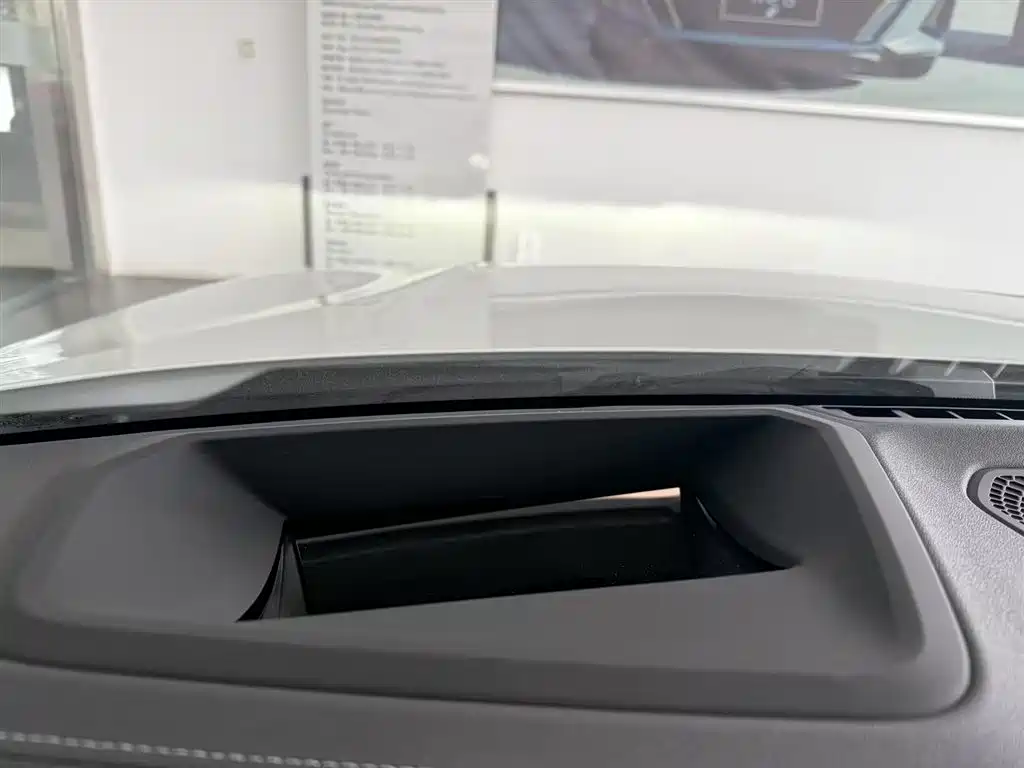 BMW BMW 3 Series 2025 330i M Sport Shadow Night Package 2026 - thumbnail 19