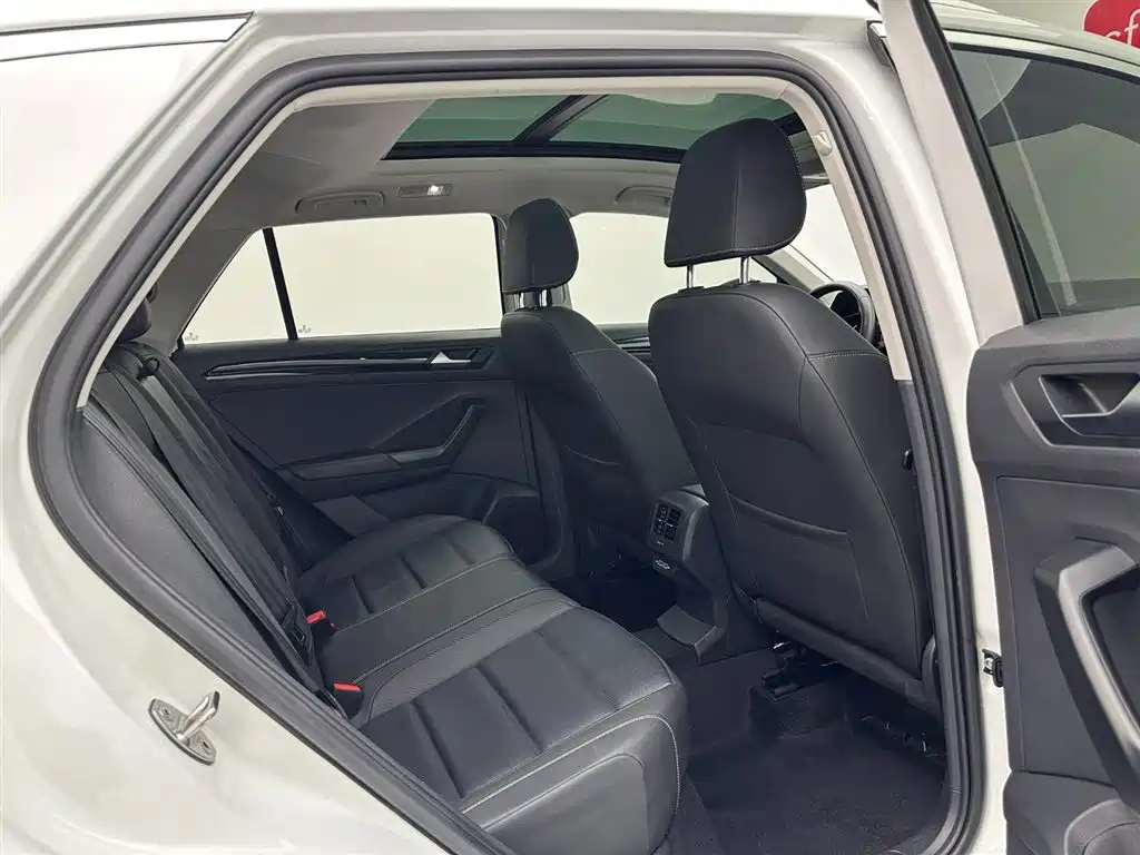Volkswagen T-ROC 2021 Facelift 280TSI DSG FWD Comfort Intelligent Connectivity Edition 2020 - thumbnail 21
