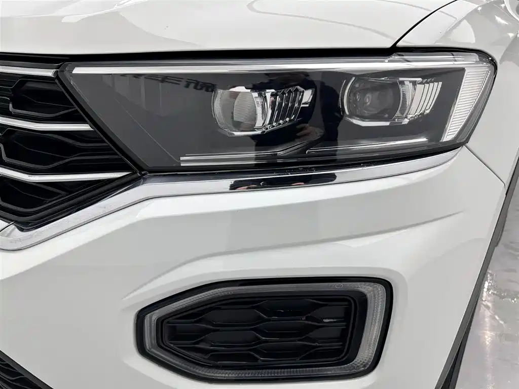 Volkswagen T-ROC 2021 Facelift 280TSI DSG FWD Comfort Intelligent Connectivity Edition 2020 - thumbnail 27