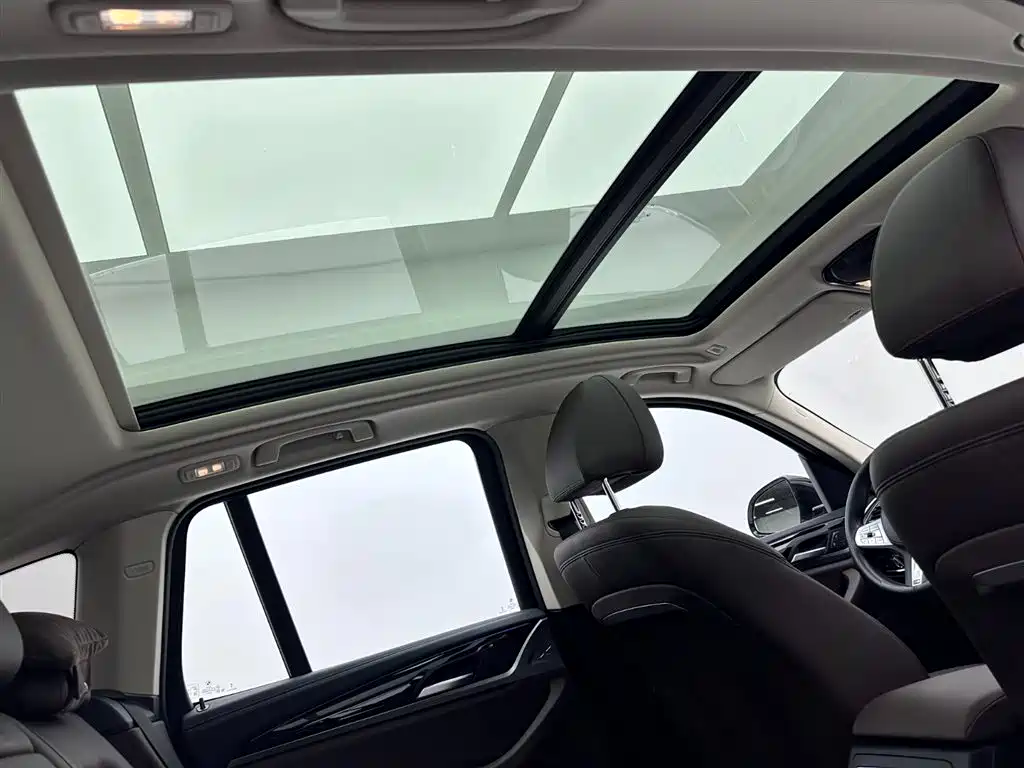 BMW BMW X3 2022 Model Year Facelift xDrive25i M Sport Package 2023 - thumbnail 22