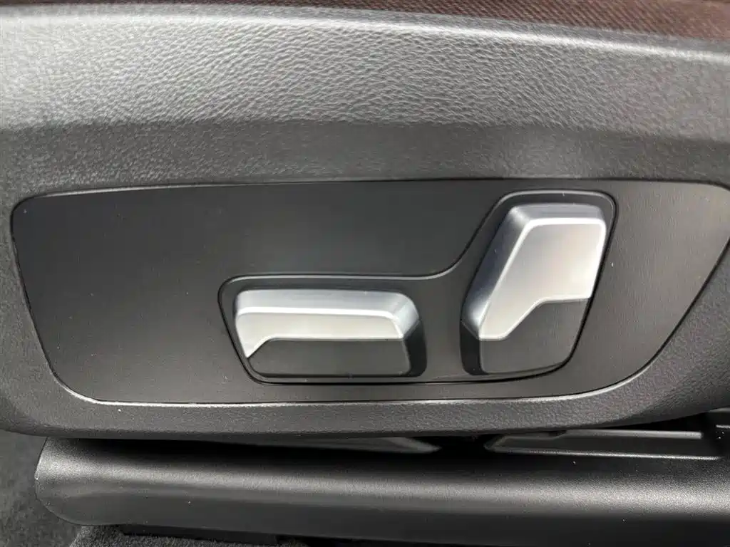 BMW BMW X3 2022 Model Year Facelift xDrive25i M Sport Package 2023 - thumbnail 26