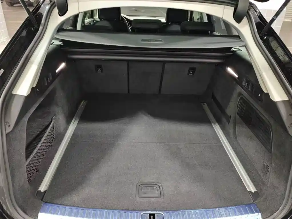 Audi Audi A6 Allroad Quattro 55 TFSI Premium Off-road Model 2022 2023 - thumbnail 17