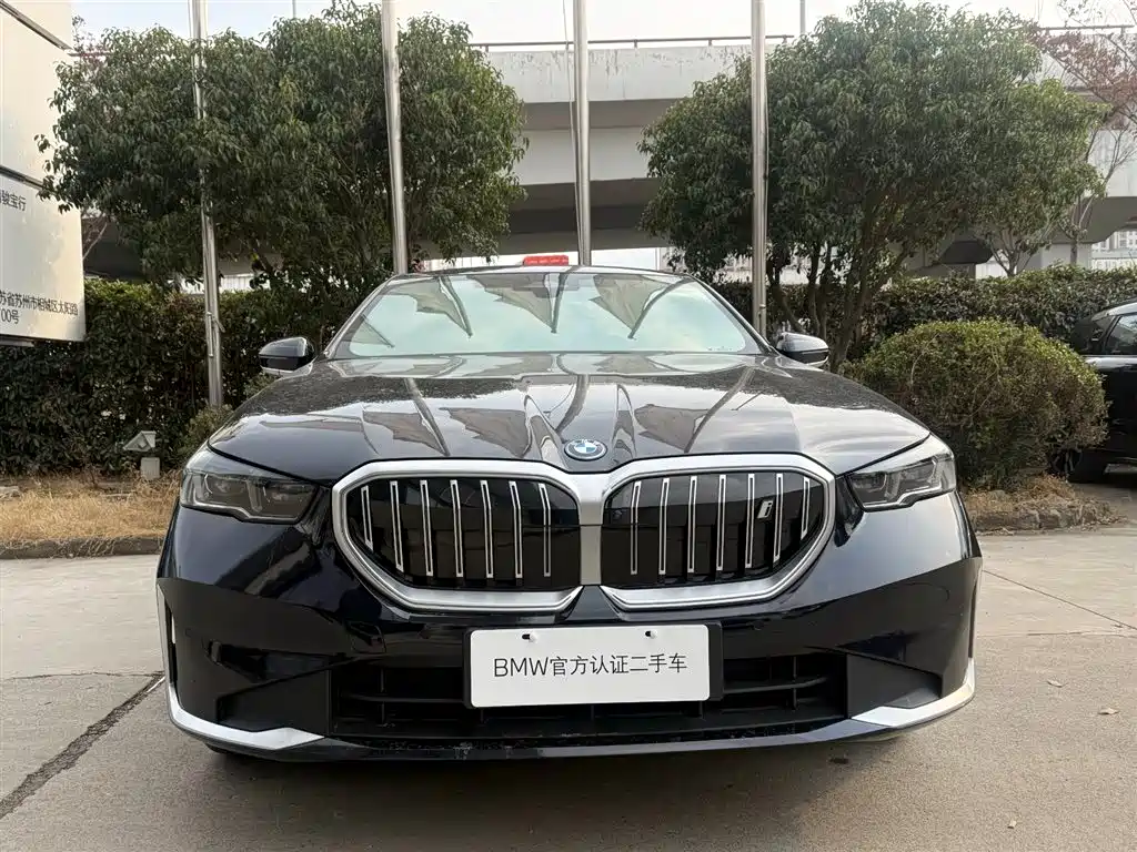 BMW BMW i5 2024 eDrive 35L Premium Luxury Package 2025 - thumbnail 2