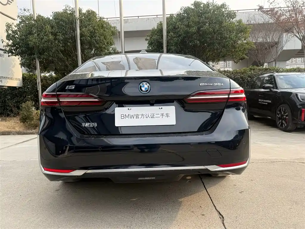 BMW BMW i5 2024 eDrive 35L Premium Luxury Package 2025 - thumbnail 5